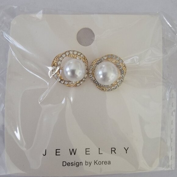 Jewelry - Faux Pearl Studs w Rhinestone Wrap in Gold Setting